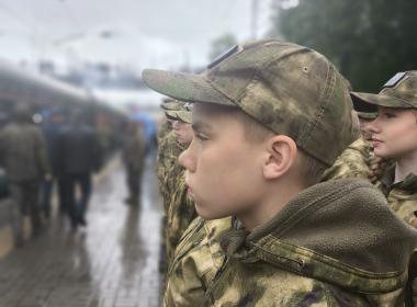 Мурманские курсанты встретили агитационный поезд «Единство в памяти. Сила в подвиге»