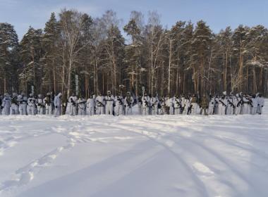 Курсанты Центра «ВОИН» обезвредили «диверсантов» в зимнем лесу
