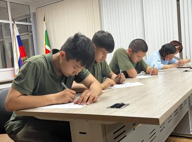 Курсанты в Чечне приняли участие в акции «Письмо герою»