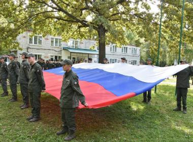 Глава Чувашии Олег Николаев и Центр ВОИН в республике вместе отметили День государственного флага России
