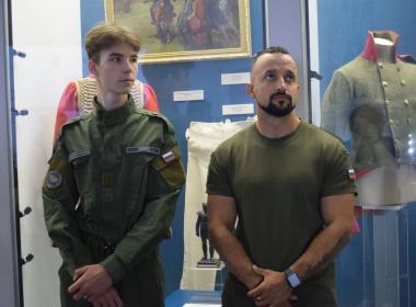 Инструктор и курсанты Центра «ВОИН» посетили выставку о Бородинском поле в Кузбассе.