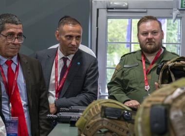 Заместитель руководителя Росреестра оценила стенд Центра «ВОИН» на ВЭФ-2025