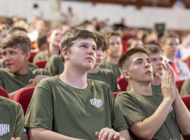 Центр «ВОИН» открыл первую смену «Время юных героев» в ВДЦ «Орлёнок»