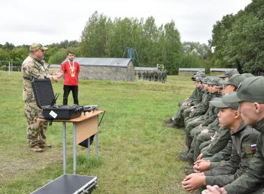 Участник президентской программы «Время героев» и белорусская делегация посетили чувашское отделение Центра «ВОИН»