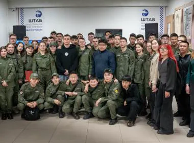 Блогер Цырен Батоцыренов встретился с курсантами Центра «ВОИН»