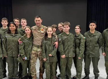 Курсанты Центра «ВОИН» посетили концерт Сергея Пестова